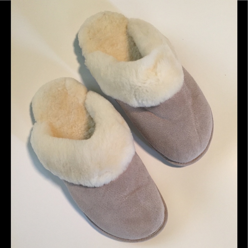Suede/Shearling slippers XL Never worn. $50. Fitm